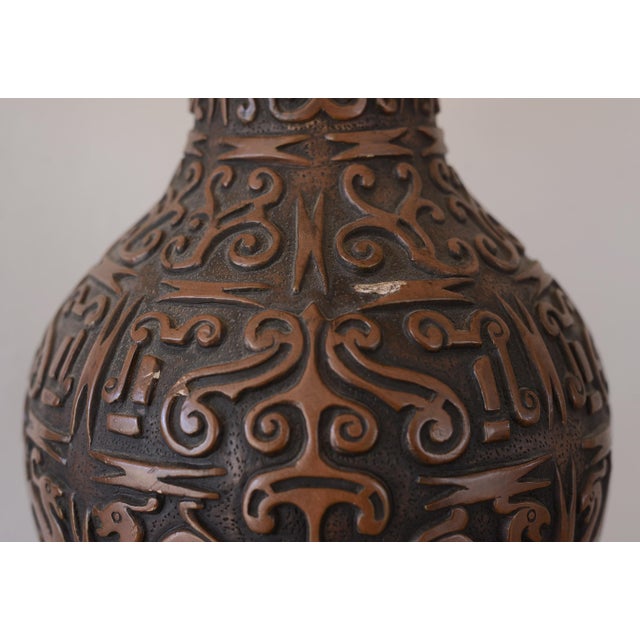 Red 1950s Mid Century Hollywood Regency Ceramic Sgraffito Primitive Art Lamps - A Pair For Sale - Image 8 of 13