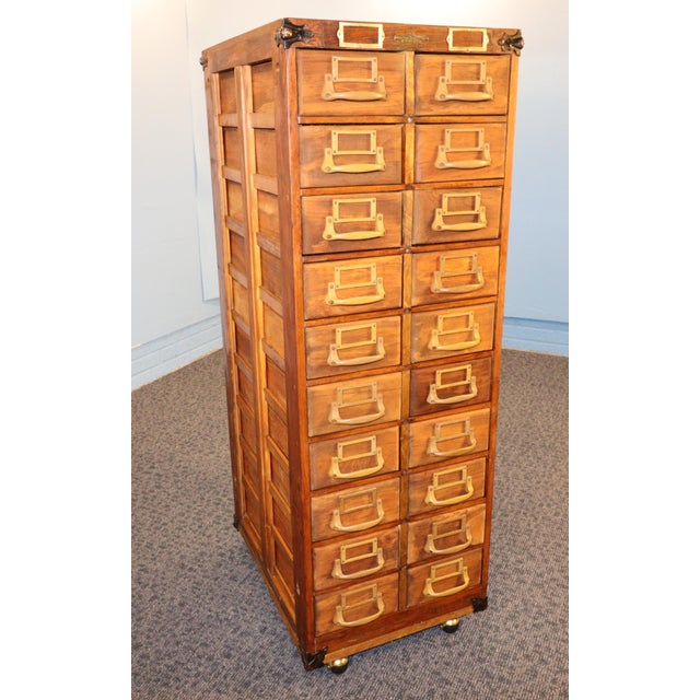 Presenting the Remington Rand Guardsman Catalog Cabinet – 1930s Classic Where Timeless Craftsmanship Meets Practical...