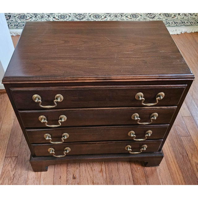 Pair of Ethan Allen Chippendale Cherry Small Chest of Drawers / Nightstands For Sale In Washington DC - Image 6 of 11