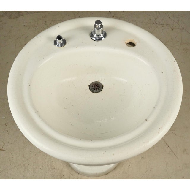 Art Deco Vintage Art Deco 24 In. Fluted White Ceramic Pedestal Sink For Sale - Image 3 of 11