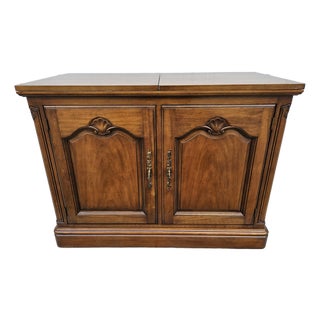 Kindel Furniture Locking Flip Top Server Dry Bar on Casters For Sale