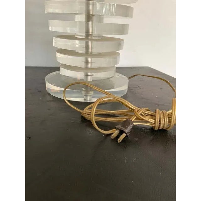 1970s stacked lucite lamp. Shade not included. Lamp needs rewiring.