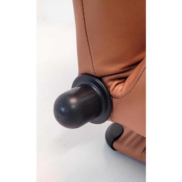 111 Wink Chair by Toshiyuki Kita for Cassina For Sale - Image 5 of 14