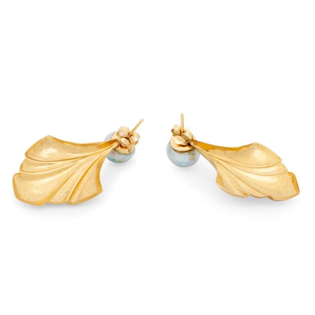 Mid 20th Century 14k Yellow Gold and Cultured Pearl Jewelry Set For Sale - Image 5 of 11