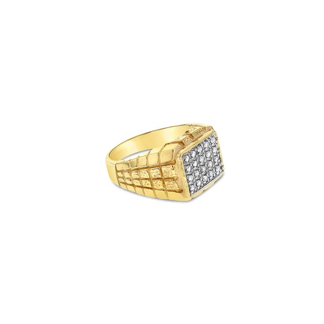 Contemporary Diamond Cluster Ring with Brick Patterned Band 1.00cttw 14k Yellow Gold, Size 4 For Sale - Image 3 of 5