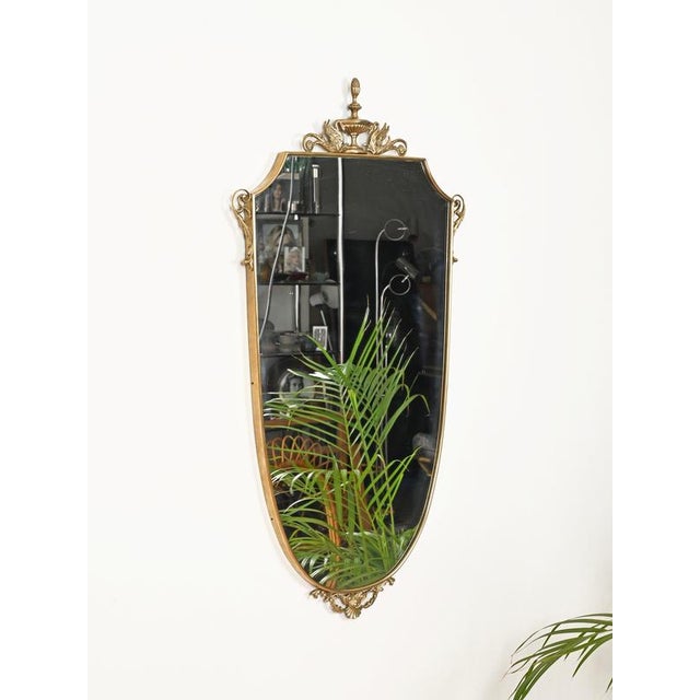 Large Neoclassical Italian Shield Brass Wall Mirror by Gio Ponti, 1950s For Sale - Image 3 of 10