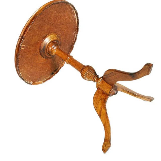 Neoclassical Hand Carved Blond Walnut Oval Side Table, 1920s For Sale - Image 4 of 7