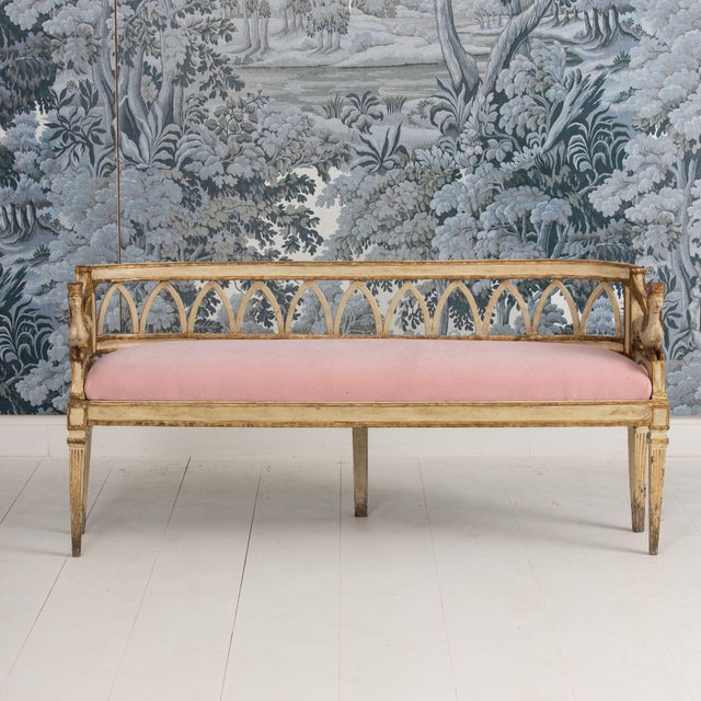 18th C. Italian Neoclassical Sphinx Sofa in Original Paint and Giltwood For Sale - Image 4 of 18
