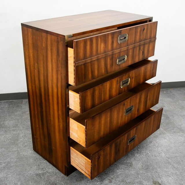 Wood Mid Century Modern Dresser Highboy Kroehler Furniture Walnut 4 Drawer Brass MCM For Sale - Image 7 of 11