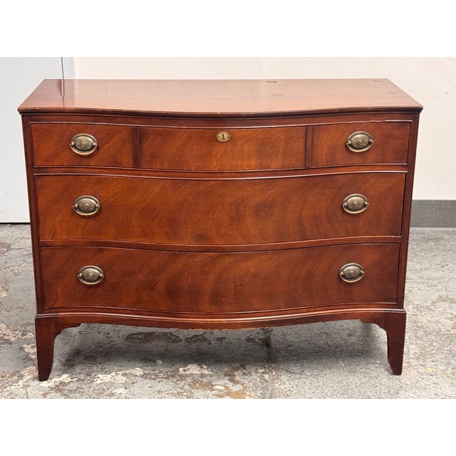 Traditional Federal-Style Mahogany Serpentine Three Drawer Dresser, Vintage For Sale - Image 3 of 12