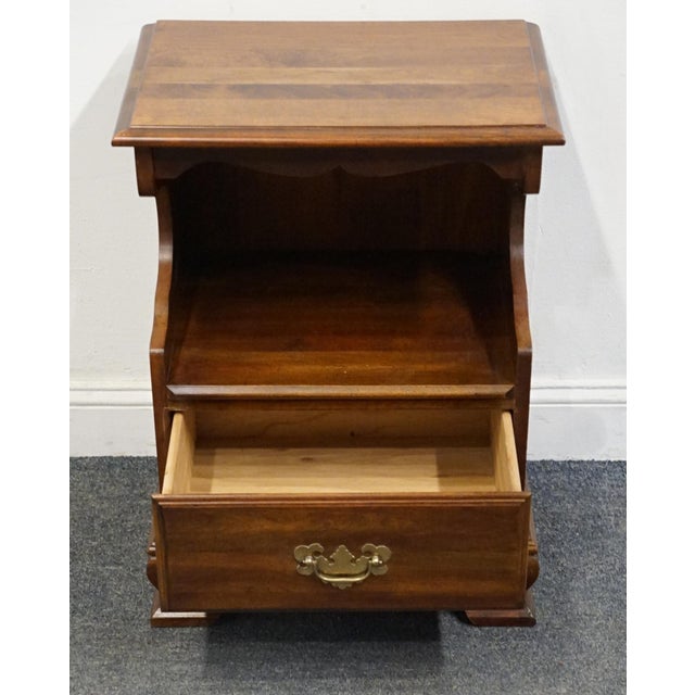 Late 20th Century Cresent Furniture Solid Cherry Traditional Style 20" Open Cabinet Nightstand For Sale - Image 5 of 12