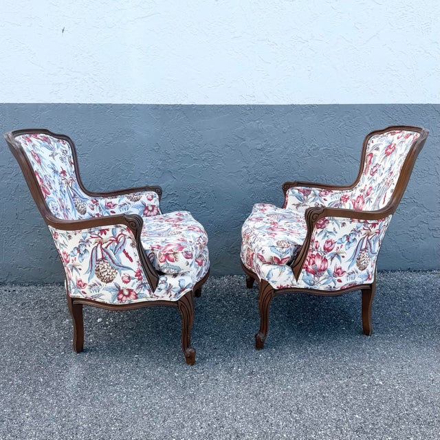 Vintage French Provincial Floral Upholstery Lounge Chairs - Pair For Sale In West Palm - Image 6 of 10