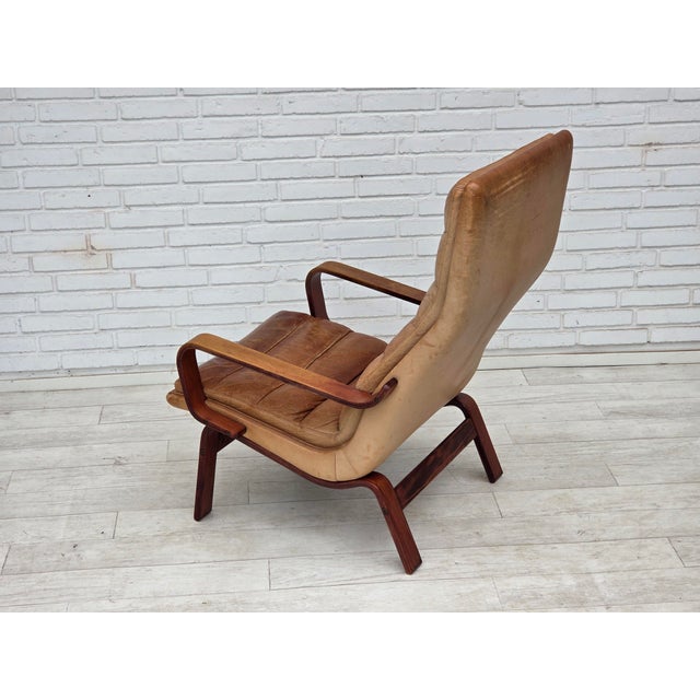 Scandinavian Highback Lounge Chair in Leather and Bentwood, 1970s For Sale - Image 15 of 18
