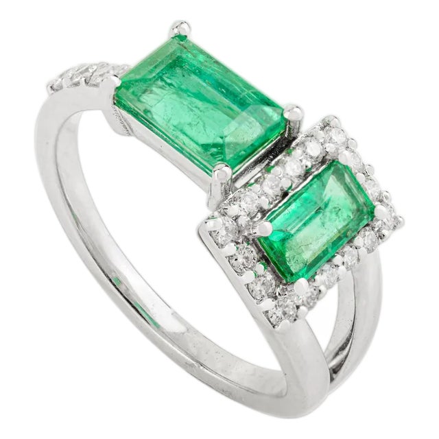 14k Gold Vintage Style Emerald Two Stone Ring With Diamonds Size 7 For Sale