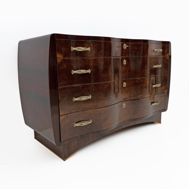 Art Deco Italian Thuja Root Curved Chest of Drawers, 1930s For Sale - Image 10 of 10