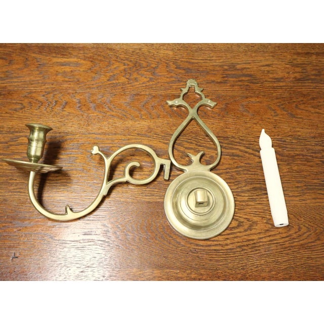 Glass 1980s Virginia Metalcrafters Colonial Williamsburg Cw 16-3 Solid Brass Candle Wall Sconces – Pair For Sale - Image 7 of 7