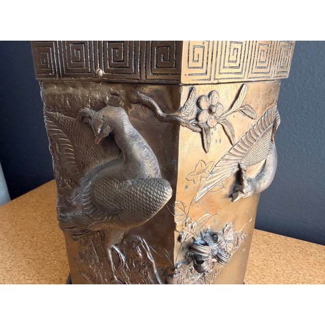 1950s Hollywood Regency Bronze Lamp With Peacocks Manner of Billy Haines For Sale - Image 11 of 12