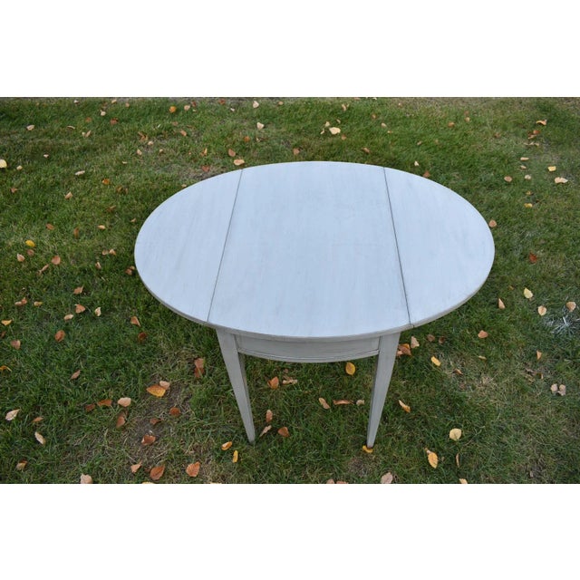 Mahogany Pembroke Drop Leaf Accent Table Painted Storage Drawer Gray 70s For Sale - Image 10 of 12