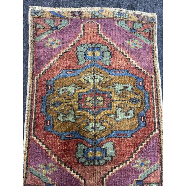 Turkish Yastik Rug 1'6" x 2'4" For Sale - Image 4 of 5