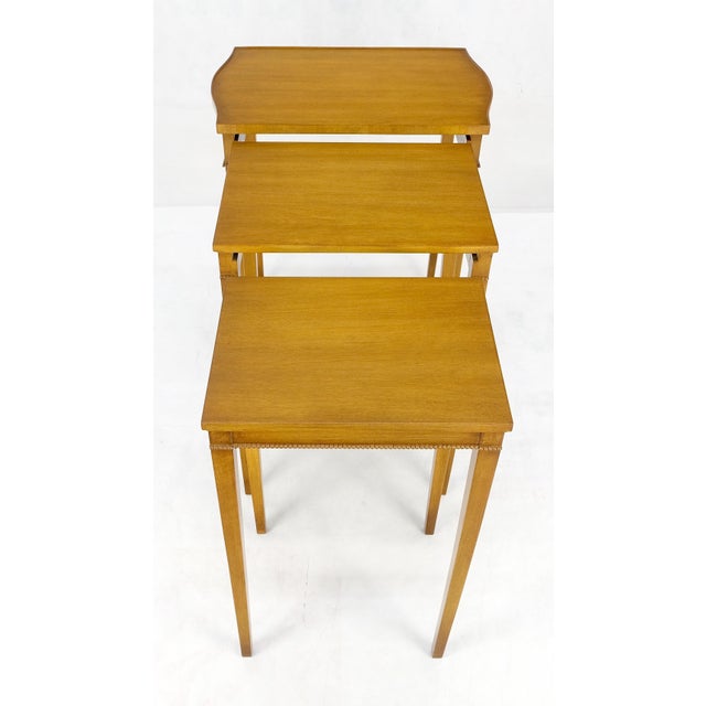 1970s Light American Walnut Gallery Top Tapered Legs Federal Set of 3 Nesting Tables For Sale - Image 5 of 12