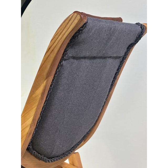 Contemporary Vintage-Style Folding Rocking Chair — Solid Wood, Genuine Leather Accent Chair For Sale - Image 3 of 7