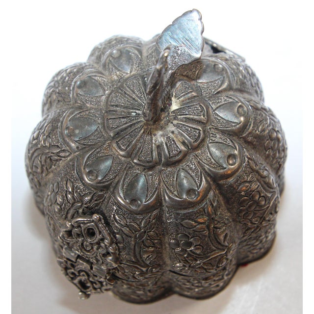 Metal Antique North Indian Mughal Silver Chased Collectible Trinket Box For Sale - Image 7 of 12