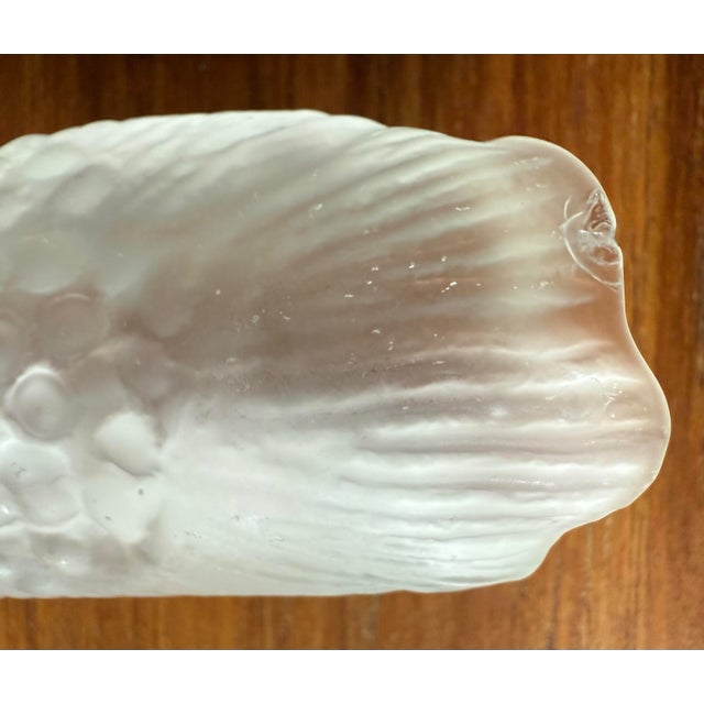 Set of 4 Vintage Frosted Glass Napkin Rings For Sale - Image 12 of 12