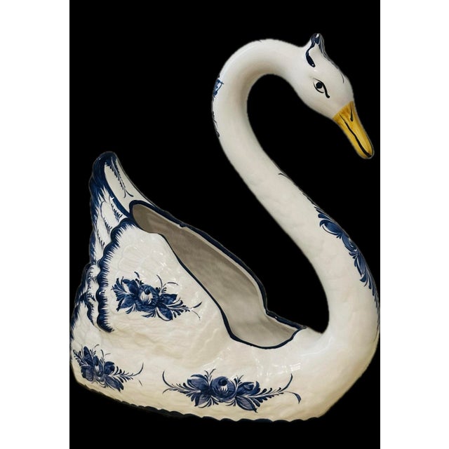 Rustic European Vintage Mediterranean Majolica Portuguese Large Swan Planter For Sale - Image 3 of 8