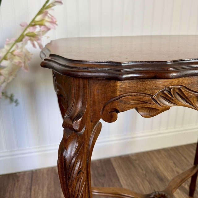 Mid 20th Century Walnut Hand-Carved French Provincial Side Table For Sale - Image 10 of 15