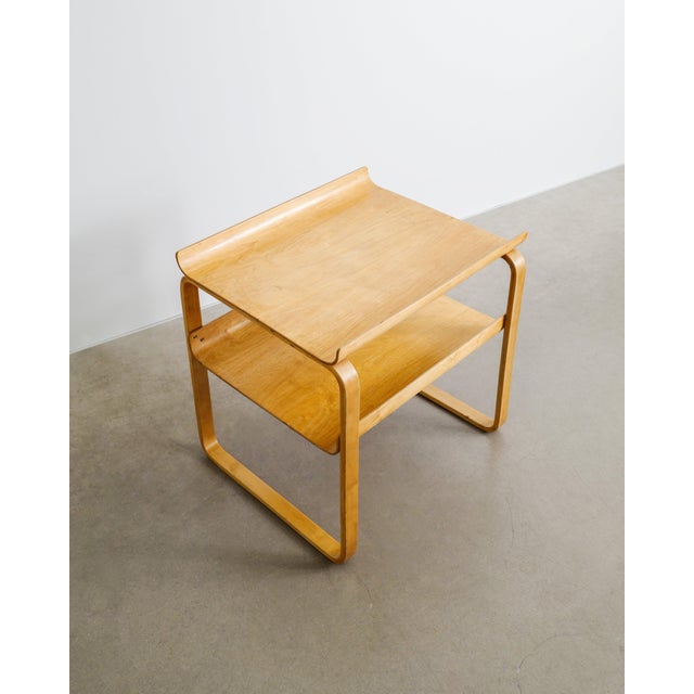 Alvar Aalto Early Mid-Century Finnish Wooden 915 / 75 Side Table by Alvar Aalto for Oy Huonekalu- ja Rakennustyötehdas A.B., 1930s For Sale - Image 4 of 7