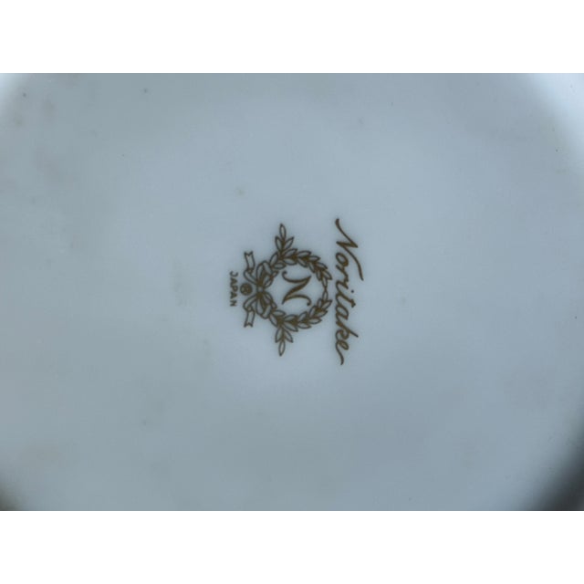 Ceramic Mid-20th Century Noritake Japanese White Folk Art Serving Bowl For Sale - Image 7 of 7