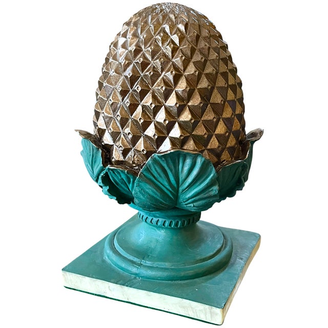 Dorothy Draper 1960s Gold & Green Pinecone Finial Sculpture With Acanthus Leaf Motif and Square Plinth For Sale - Image 4 of 10