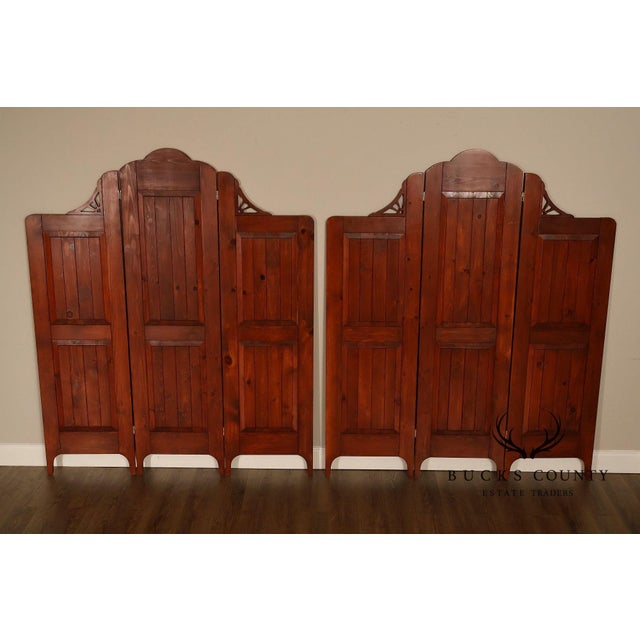 Late 20th Century Rustic Colonial Style Pair of Pine Folding Dressing Screens For Sale - Image 5 of 18