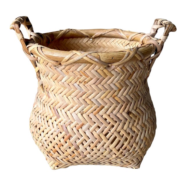 Stylish Mid 20th-Century Rattan & Bamboo Zig Zag Aka Herringbone Pattern Cachepot / Planter Basket For Sale