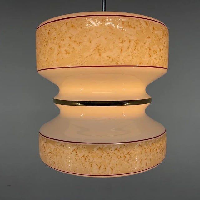 Vintage glass pendant with golden detail in the middle. Good vintage condition. Bulbs: 1 x E25-E27. Up to 250V (Europe/UK...