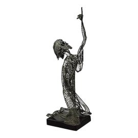 Example of Bob Bennett Sculpture