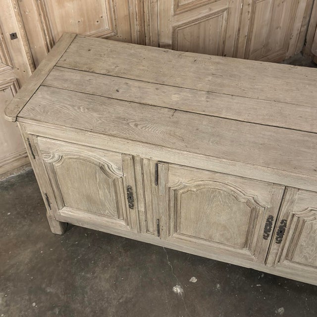 18th Century Country French Louis XIV Buffet in Stripped White Oak For Sale - Image 16 of 18