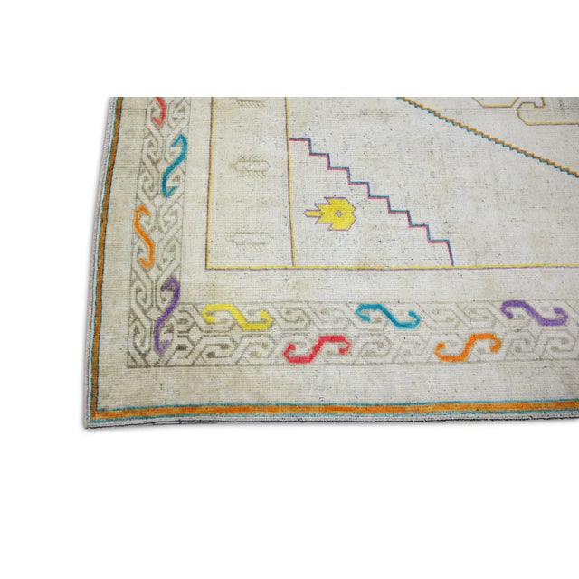 Tribal 1960s Beige Multicolor Vintage Turkish Runner 5'2" X 10'8" For Sale - Image 3 of 7
