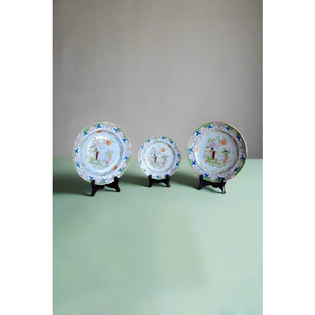 Early 19th Century Early 19th Century Georgian Mason's Ironstone Table & Flower Pot Pattern Plates Set For Sale - Image 5 of 16