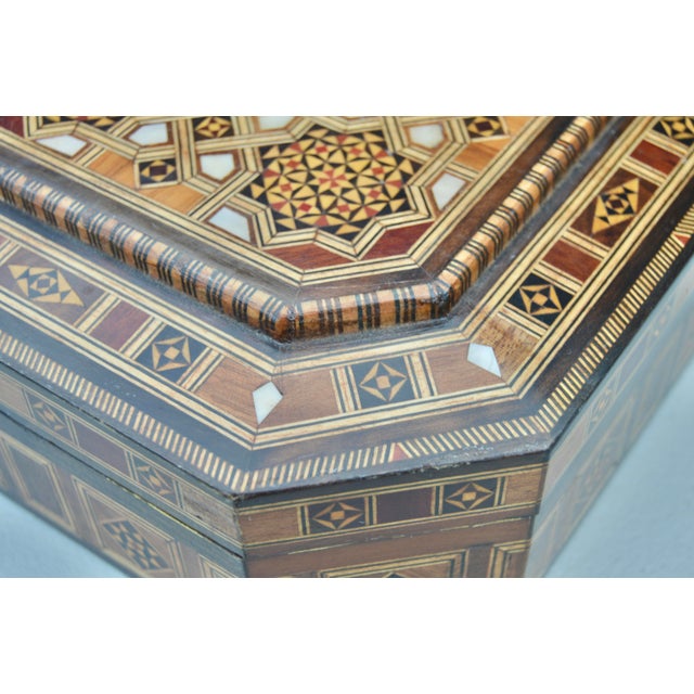 Brown Mid 20th Century Handcrafted Moorish Astral-Patterned Mother-of-Pearl Inlaid Box For Sale - Image 8 of 11