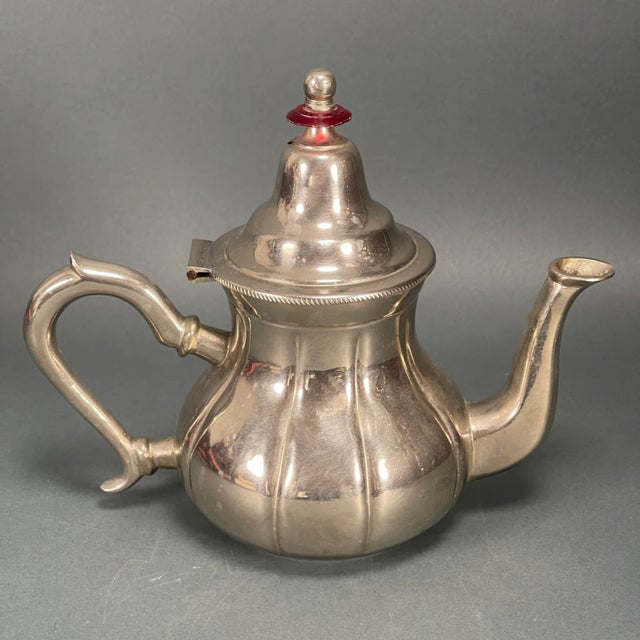 Early 20th Century Antique Les Meilleurs Metal Blanc Silverplate Teapot French Marks For Sale - Image 5 of 12