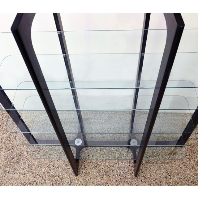 Wood and Glass Bookcase from Bernini, 1970s For Sale - Image 10 of 12