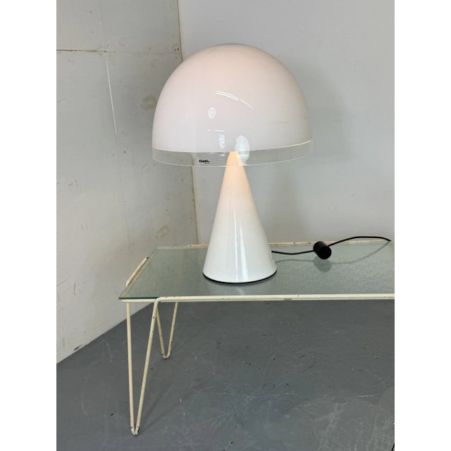 Guzzini Modernist Space Age Italian Mushroom Shape Table Lamp from Guzzini, 1970s For Sale - Image 4 of 13