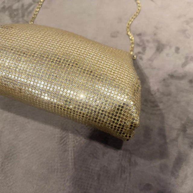 An Amazing 1940s Gold Tone Metal and Yellow Satin Italian Evening Bag For Sale - Image 10 of 14