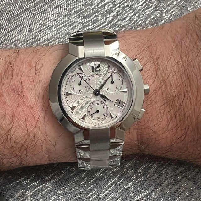 Traditional 1990s Concord Estate La Scala Chronograph Watch Stainless Steel 38 mm For Sale - Image 3 of 8