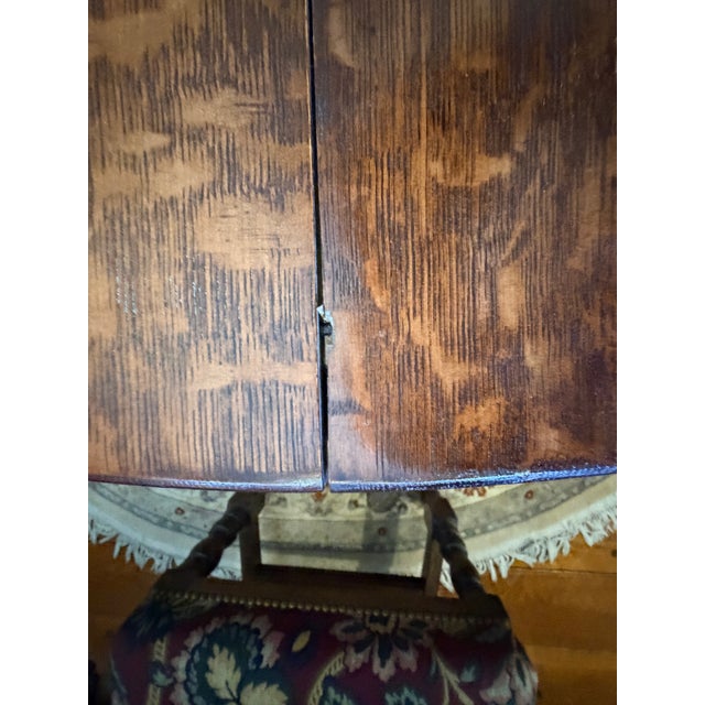 Late 19th Century Oak Pedestal Extension Dining Table With Carved Skirt and Sculpted Griffin Legs Attributed to R. J. Horner & Co. For Sale - Image 11 of 13