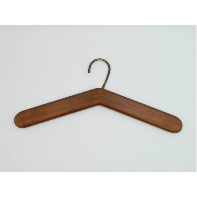 Carl Auböck Vintage Clothes Hangers in Walnut by Carl Auböck for Werkstätte Carl Auböck, Set of 2 For Sale - Image 4 of 11