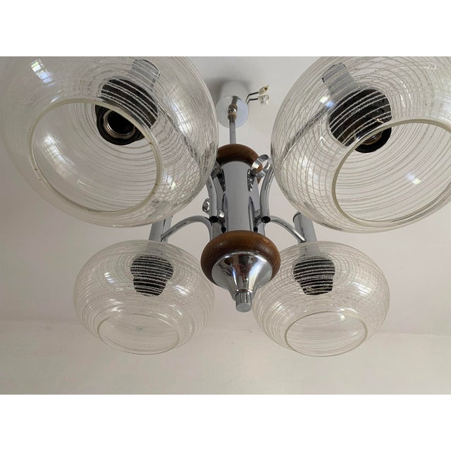 Vintage Space Age Sputnik Chandelier in Chrome-Plated Metal, Wooden Accents and Clear Ribbed Glass Shades by Emi Poljčane, Yugoslav, 1970s For Sale - Image 14 of 18