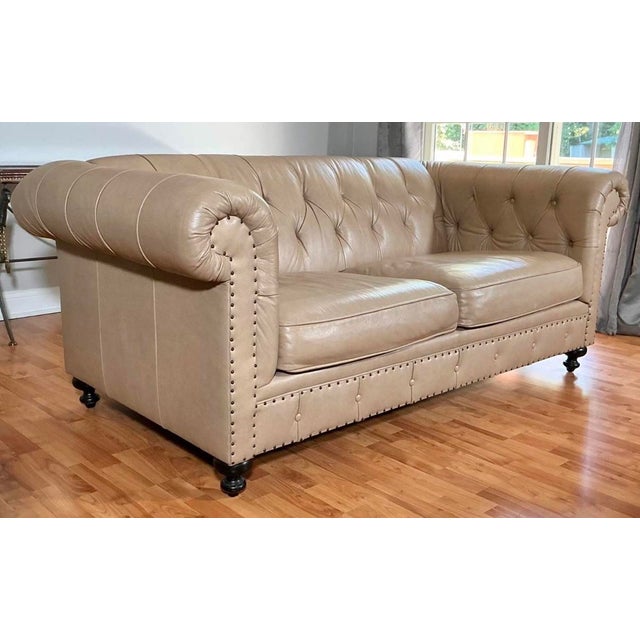 Bernhardt Tan Leather Tufted Chesterfield Loveseat Sofa For Sale In New York - Image 6 of 8