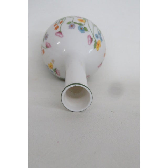 White Ceramic Rounded Tapered Bud Vase With Colorful Floral Garden Motif #5116b For Sale In Miami - Image 6 of 12